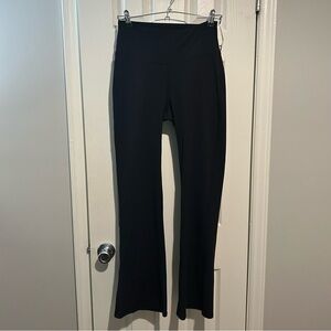 Move Theology Ribbed Mini Flare Leggings in Black - Size Medium